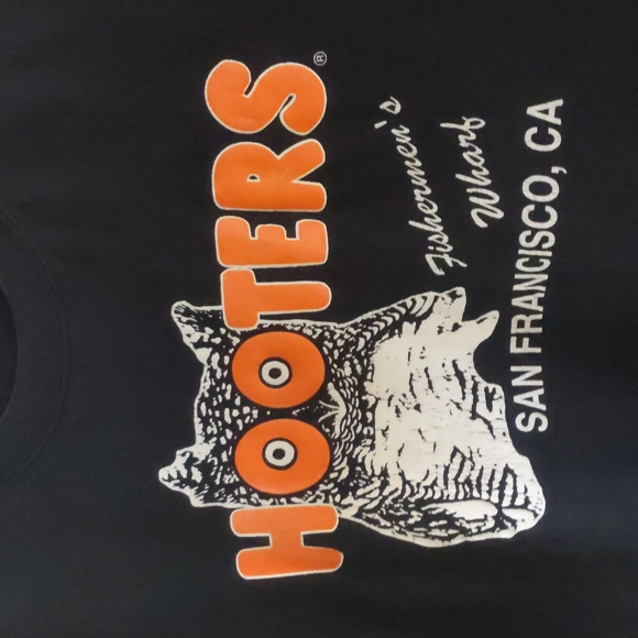 Hooters San Francisco T shirt - Picture 1 of 4